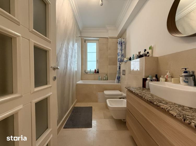 Casă cu 5 camere cu Teren 150 Mp în Copou