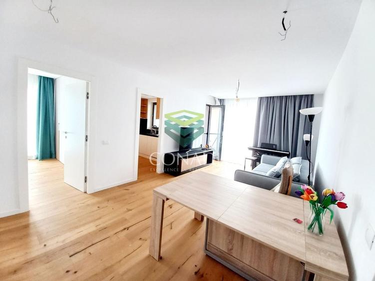 Apartament cu 3 camere semidecomandat în Aviației