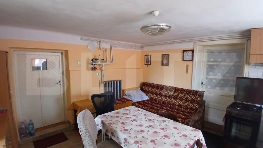 Casă individuală cu 3 camere cu Canalizare în Reghin