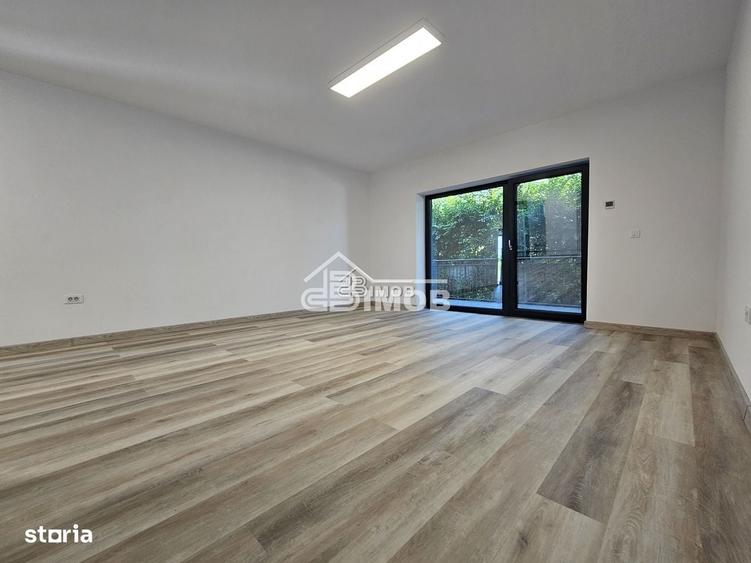 Spațiu comercial, de 280 mp, în Valea