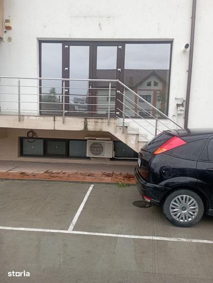 Spațiu comercial, de 38 mp, în Ostroveni
