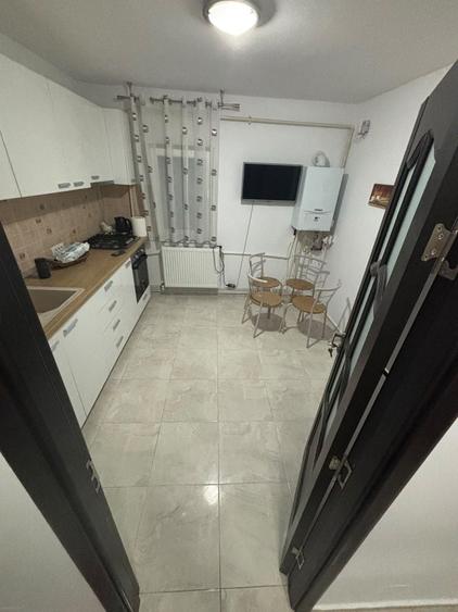 Apartament cu 2 camere decomandat în Exterior Vest