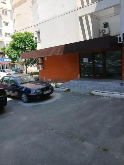 Spațiu comercial, de 29 mp, în Central