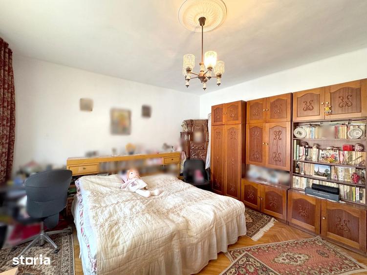 Casă cu 4 camere cu Teren 396 Mp în Central