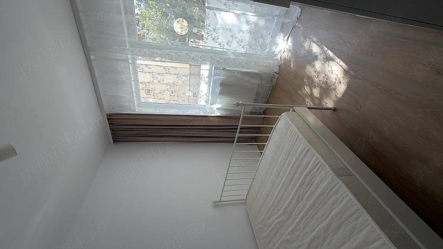 Apartament cu 3 camere decomandat în Cantemir