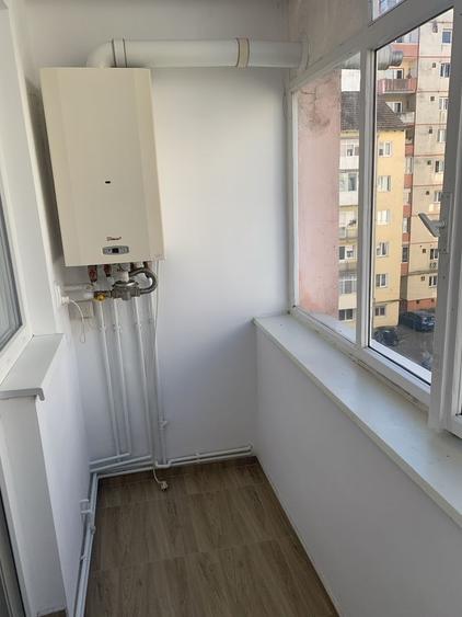 Apartament cu 3 camere decomandat în Vasile Aaron
