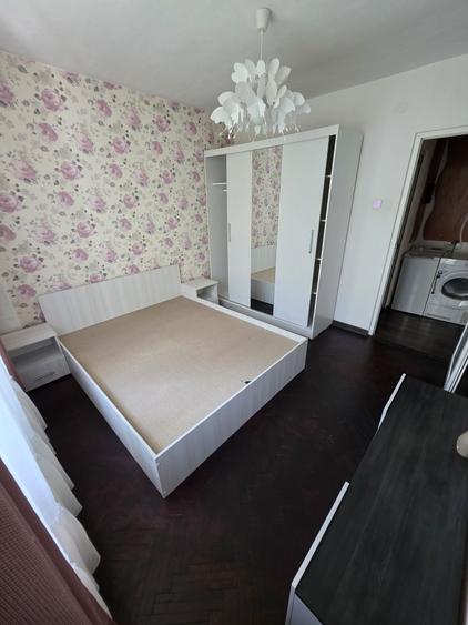 Apartament cu 2 camere semidecomandat în Brazda lui Novac