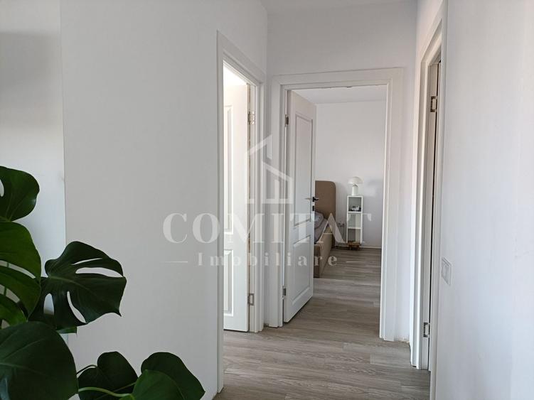 Apartament cu 3 camere semidecomandat, mobilat în Florești