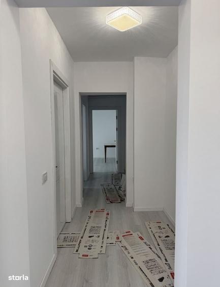 Apartament cu 4 camere decomandat în Central
