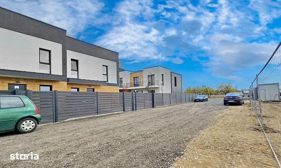 Casă cu 4 camere cu Teren 380 Mp în Ghimbav