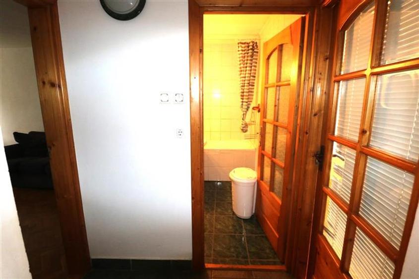 Apartament 2 camere , zona Aradului - 9
