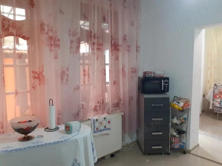 Casă cu 6 camere cu Teren 283 Mp în Școlilor