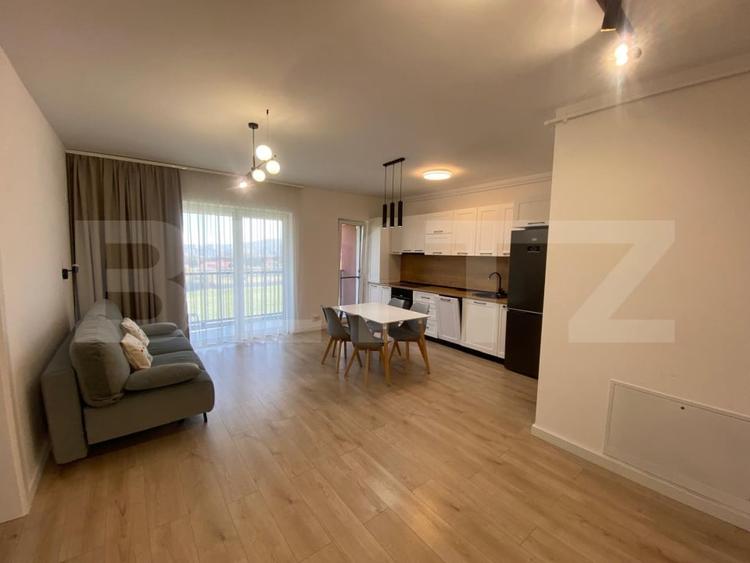 Apartament cu 2 camere semidecomandat, mobilat în Florești