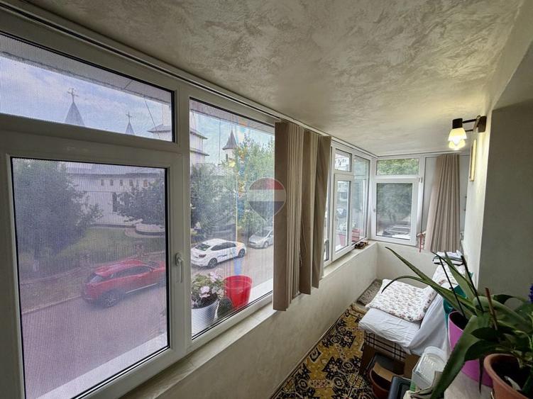 Apartament cu 3 camere decomandat în Brăilei