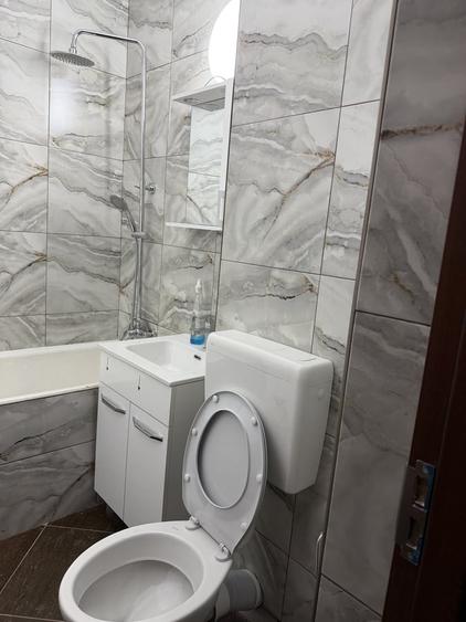 Garsonieră semidecomandată în Titan