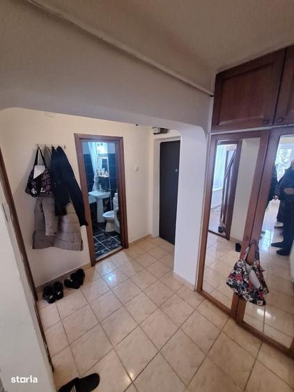 Garsonieră decomandată în Nord