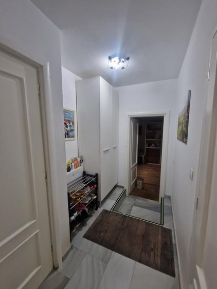 Casă cu 7 camere cu Garaj în Nord-Est