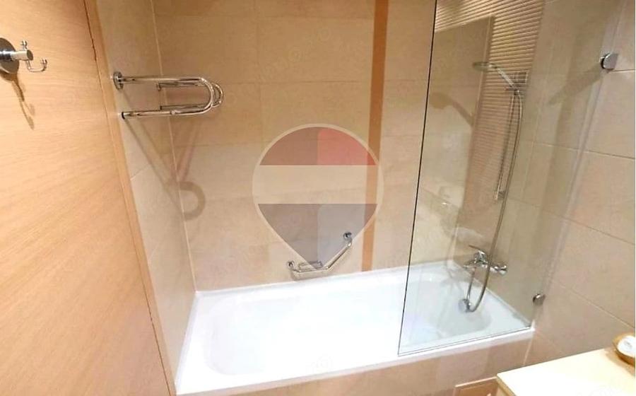 Apartament cu 2 camere decomandat în Vitan