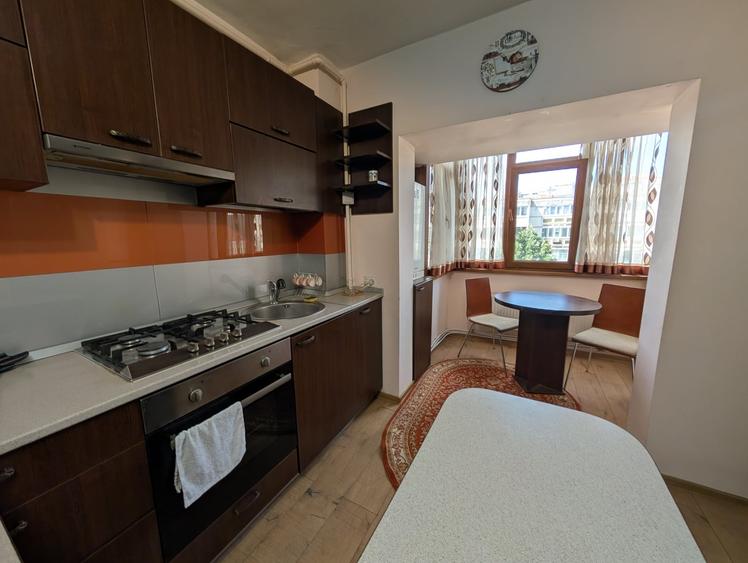 Apartament cu 2 camere decomandat în Ultracentral