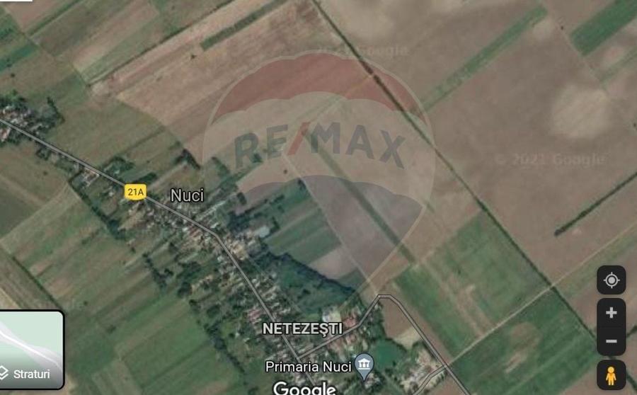 Teren Construcții intravilan de 22269 mp, în Nuci
