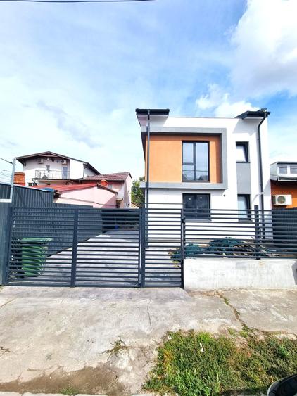 Casă cu 4 camere cu Canalizare în Bd. Laminorului