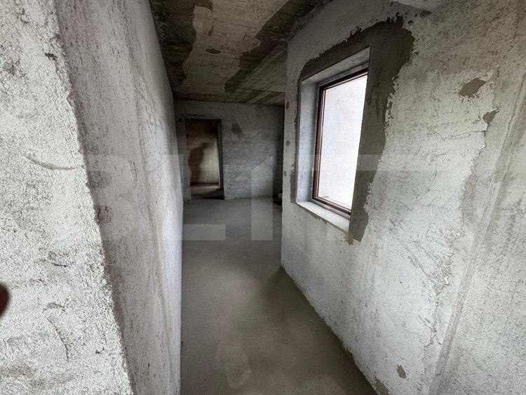 Casă individuală cu 5 camere cu Canalizare în Partoș
