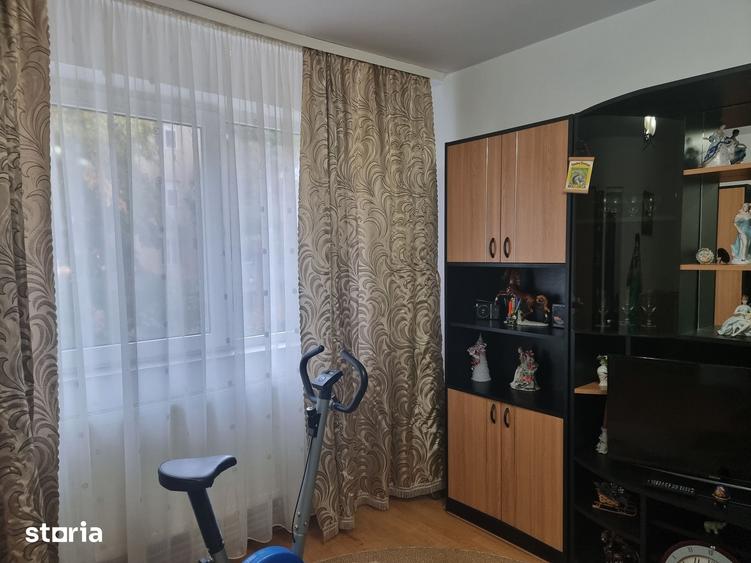 Apartament cu 2 camere nedecomandat în Micro 5