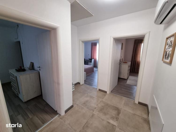 Casă cu 4 camere în Central