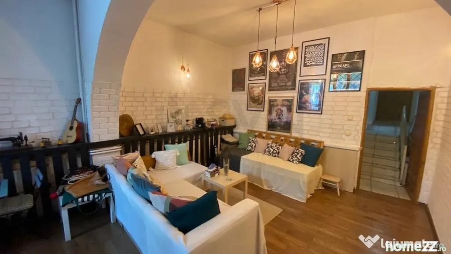 Casă cu 2 camere cu Teren 180 Mp în Domenii