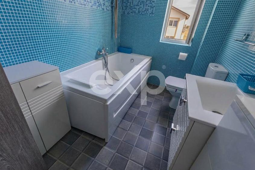 Apartament cu 3 camere în Dumbrăvița