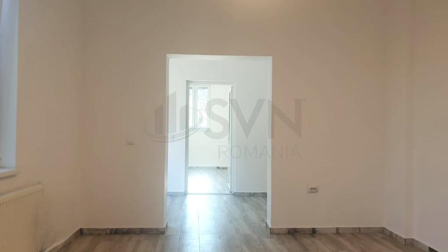 Casă cu 5 camere cu Teren 243 Mp în Cișmigiu