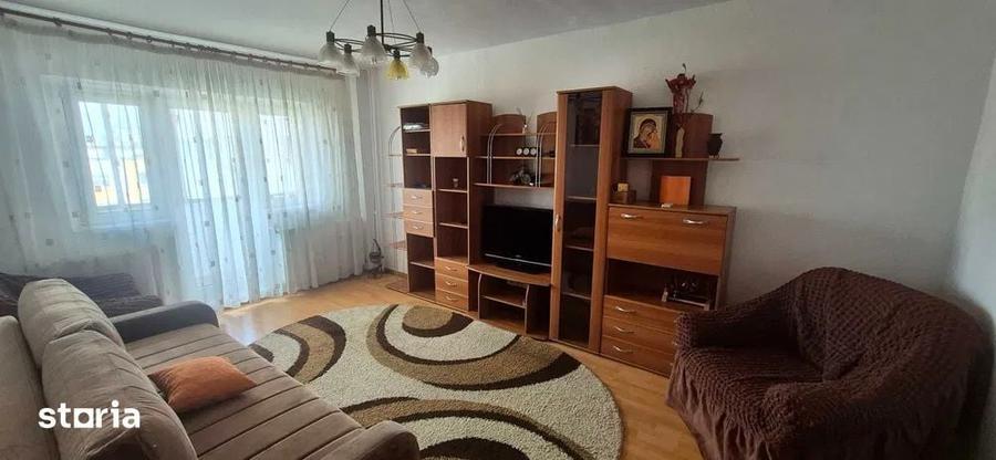 Apartament cu 3 camere în Rahova