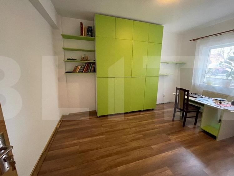 Apartament cu 3 camere semidecomandat, mobilat în Europa