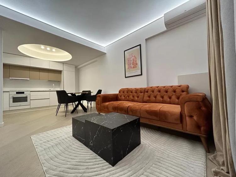 Apartament cu 3 camere, mobilat în Aviației