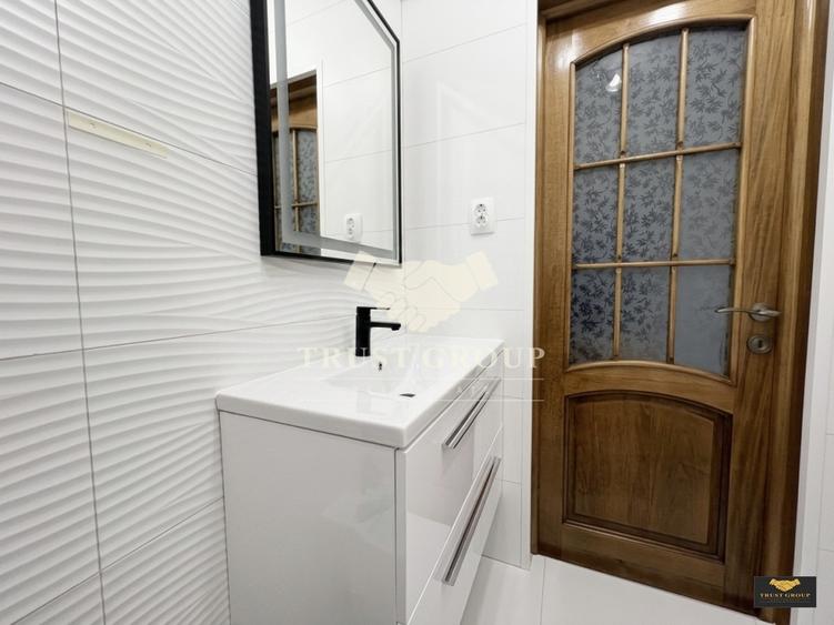Apartament cu 3 camere semidecomandat, mobilat în Victoriei