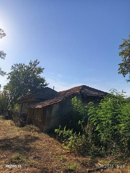 Casă cu 5 camere cu Garaj în Valea Stânii