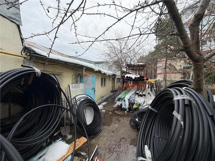 Spațiu comercial, de 220 mp, în 1 Decembrie