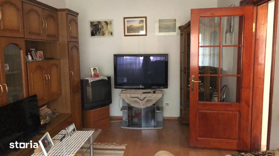Apartament cu 2 camere decomandat în Mărăței