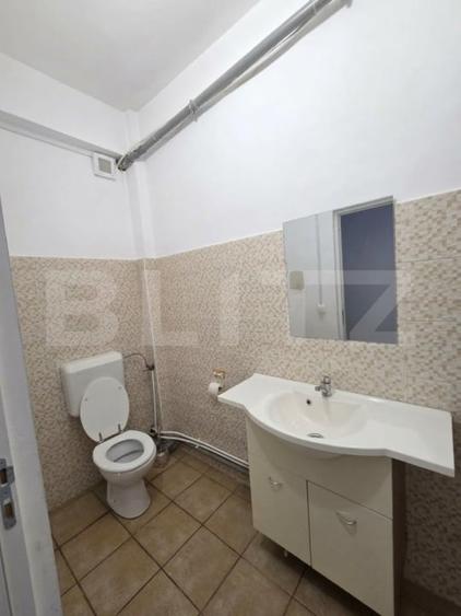 Spațiu comercial, de 200 mp, în Florești