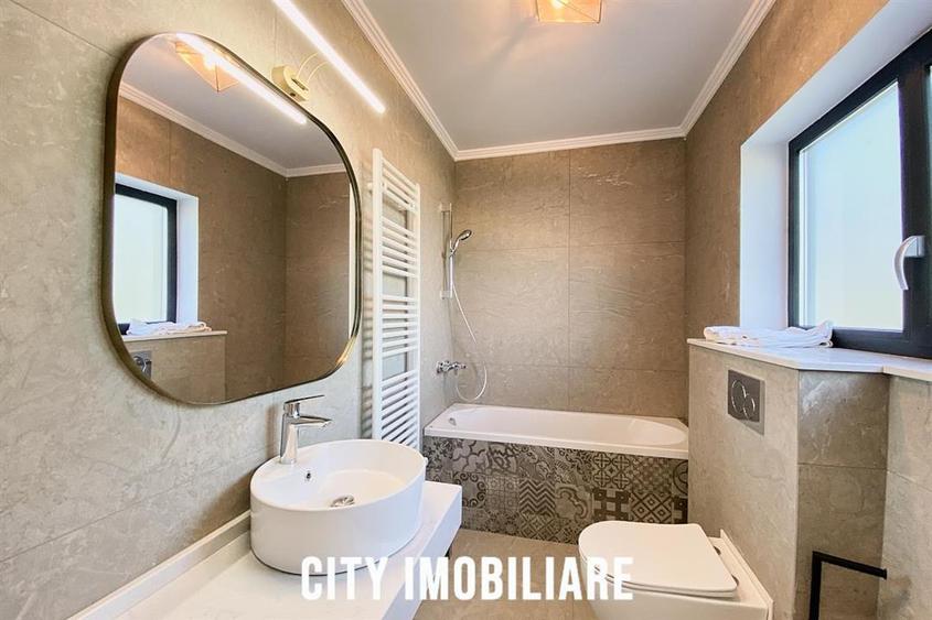 Casă individuală cu 4 camere cu Canalizare în Sânnicoară