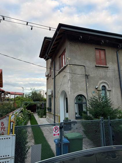 Casă cu 3 camere în Floreasca