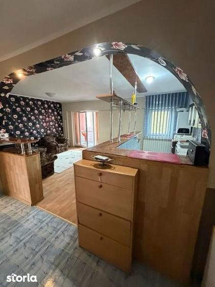 Apartament cu 2 camere decomandat în Traian