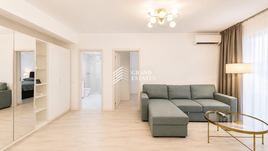 Apartament cu 3 camere semidecomandat, mobilat în Otopeni