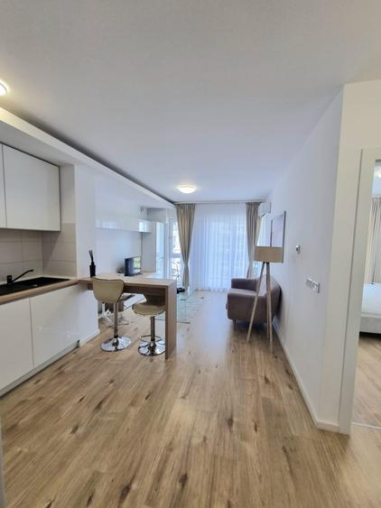 Apartament cu 2 camere semidecomandat, mobilat în Floreasca