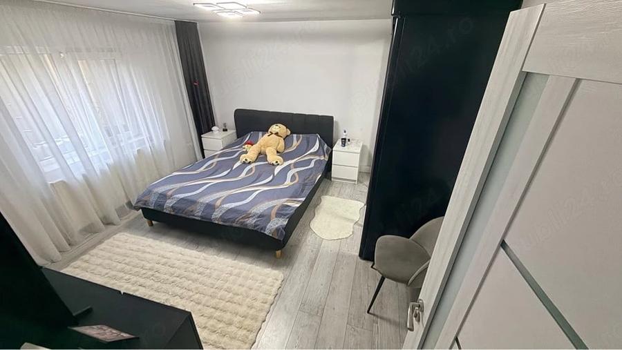 Casă cu 3 camere cu Teren 350 Mp în Exterior Vest