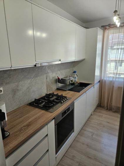 Apartament cu 2 camere decomandat în Ipotești