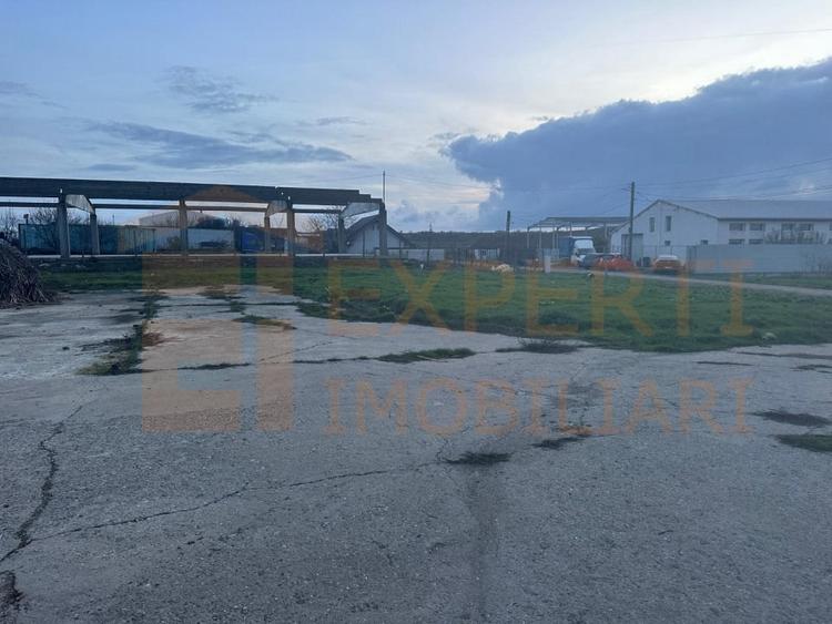 Teren Construcții intravilan de 2697 mp, în Valu lui Traian