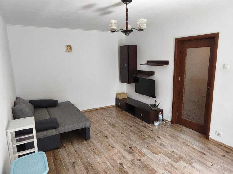 Apartament cu 2 camere decomandat în Muncii