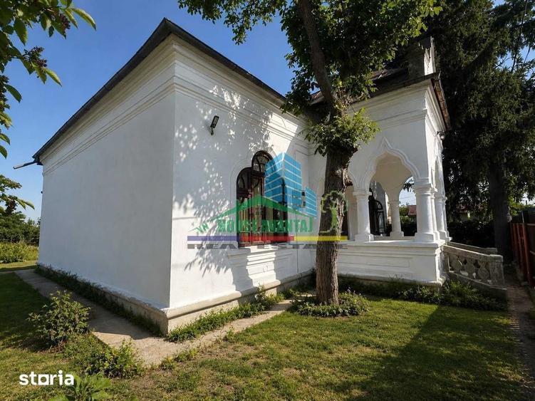 Casă cu 6 camere cu Teren 1657 Mp în Sihlea