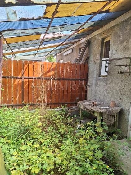 Casă individuală cu 3 camere cu Canalizare în Andrei Mureșanu